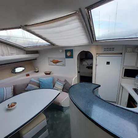 Tekne Bateau Pause 4*