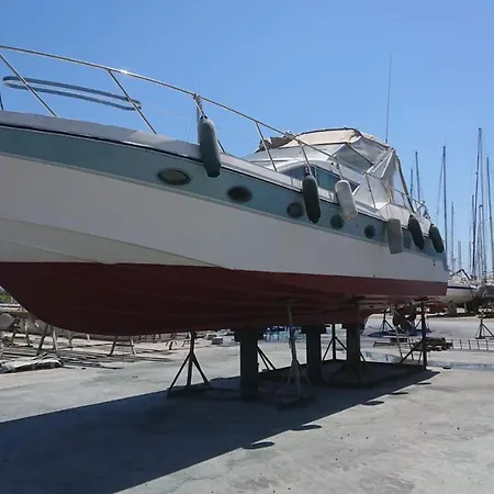 Bateau Pause Tekne 4*